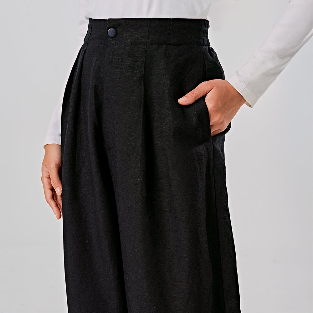 Linen trousers