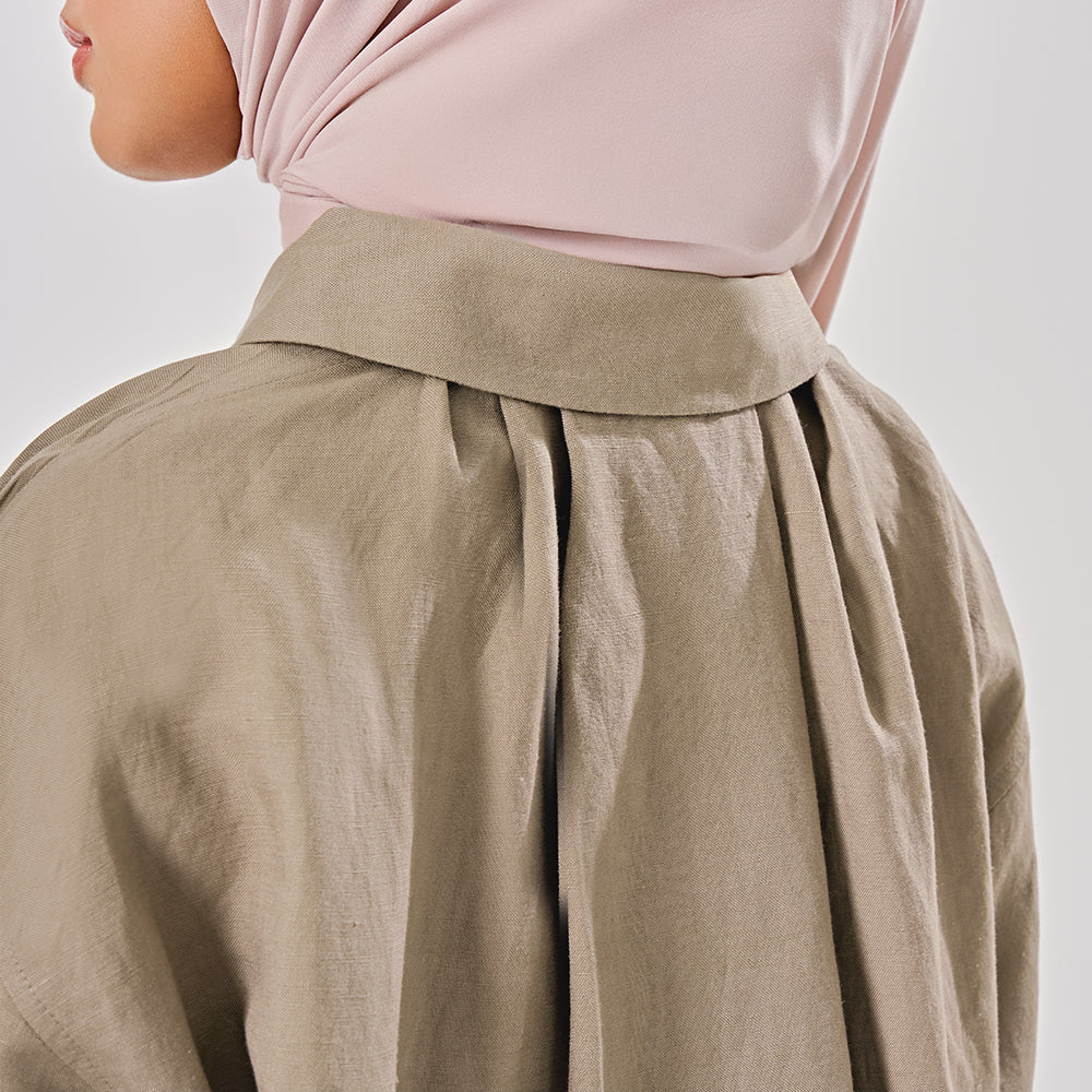 Linen back pleat shirt