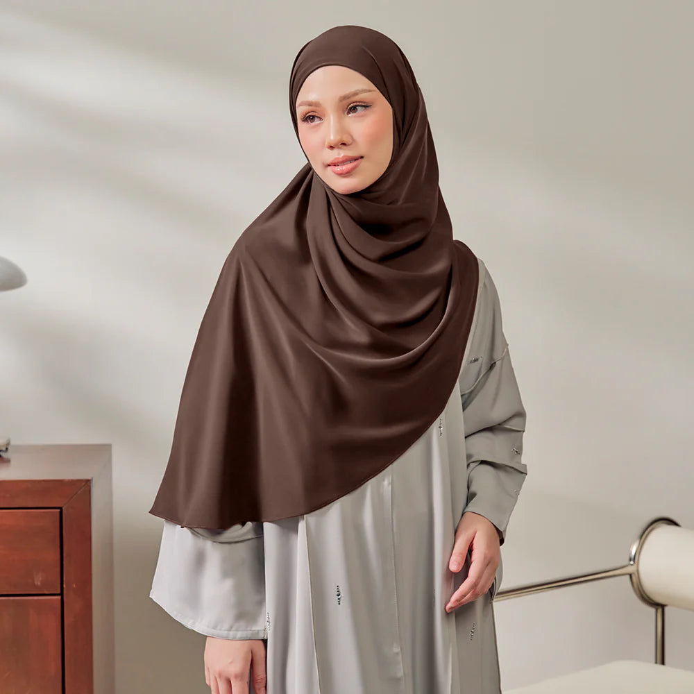 Mina Khimar