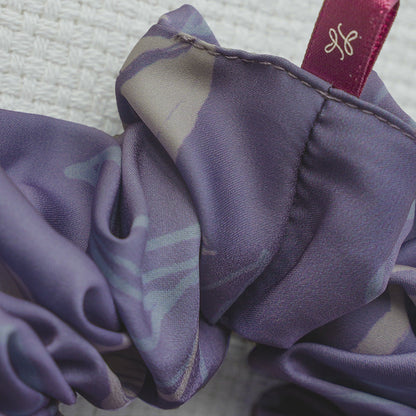 Minimalist Floral Scrunchie - Slate