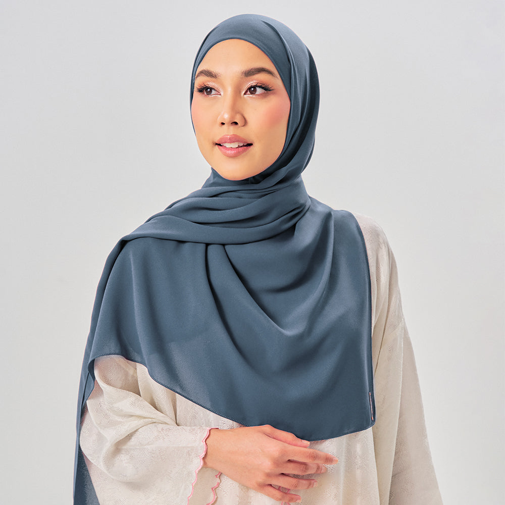 Niya Chiffon - Polar