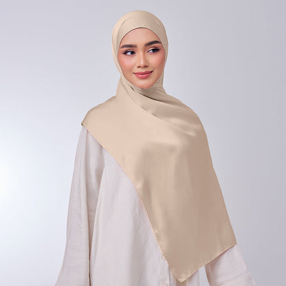 Raisa - Creampuff (shawl)