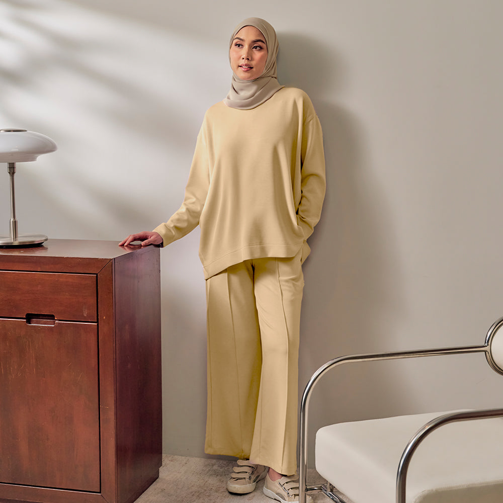 Oversized Sweatshirt - Soft Yellow