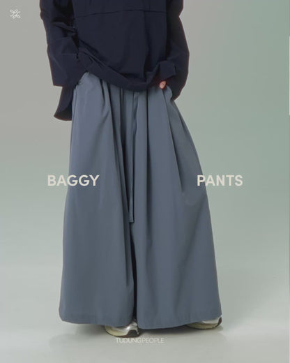 Baggy Trousers